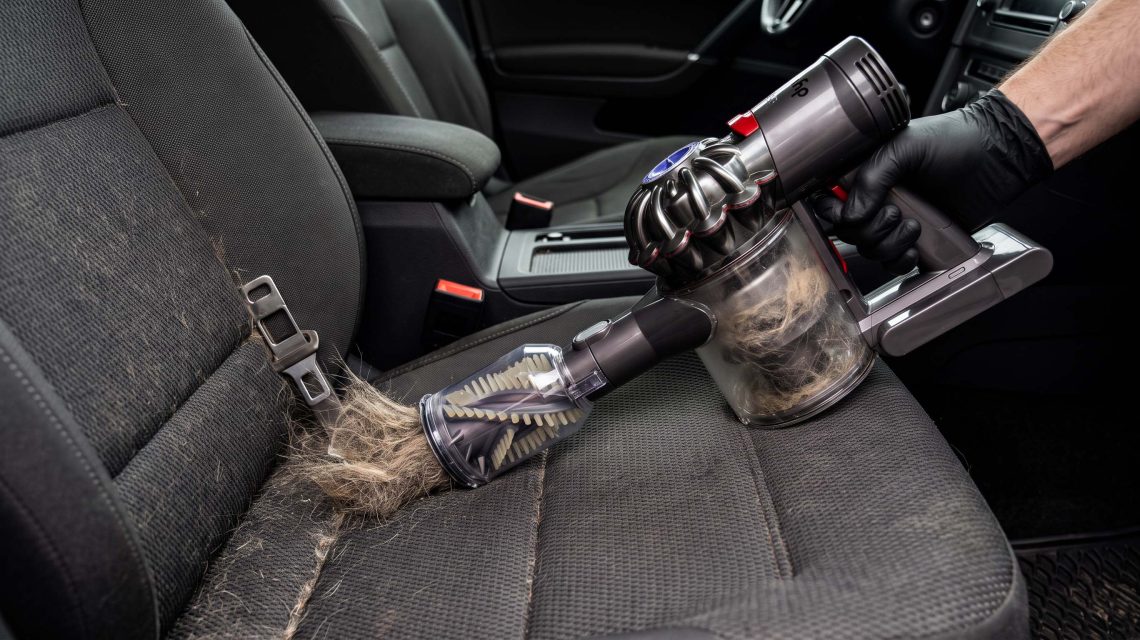 how to get pug hair out of car cloth seats