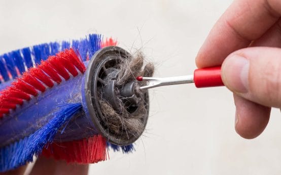 how to clean dog hair out of a Dyson roller brush